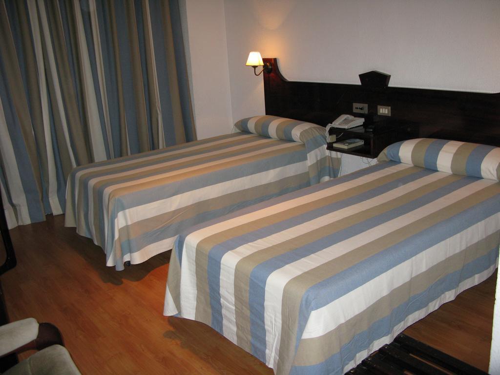 Hotel Lisboa Μπανταχόθ Δωμάτιο φωτογραφία